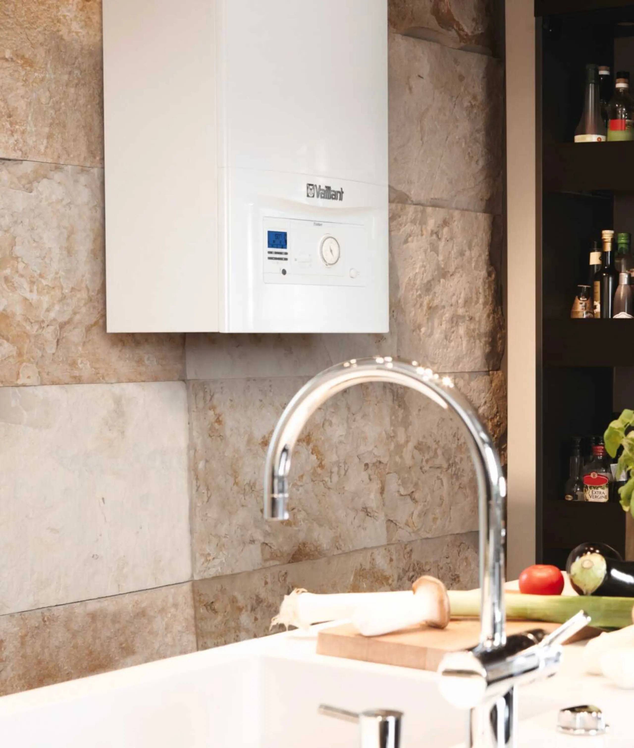 Thumbnail 3 van de Vaillant ecoTEC Classic VHR 18-24/5-3 CW3
